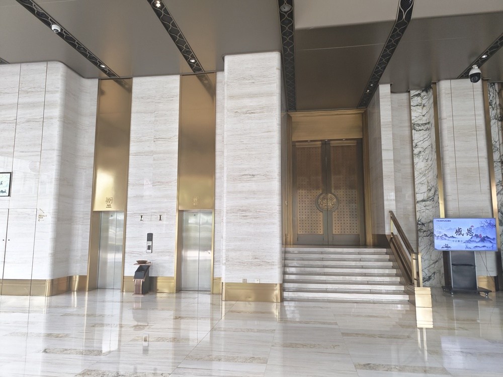 电梯厅1